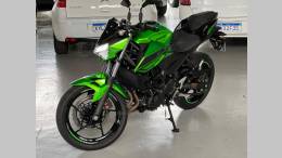 KAWASAKI - Z400 - 2022/2023 - Verde - R$ 32.900,00