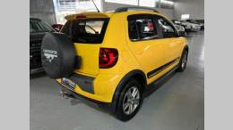 VOLKSWAGEN - CROSSFOX - 2011/2012 - Amarela - R$ 43.900,00