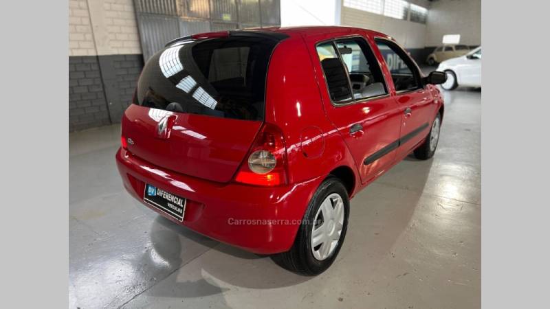 RENAULT - CLIO - 2011/2011 - Vermelha - R$ 24.900,00
