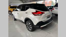 NISSAN - KICKS - 2017/2018 - Branca - R$ 85.900,00