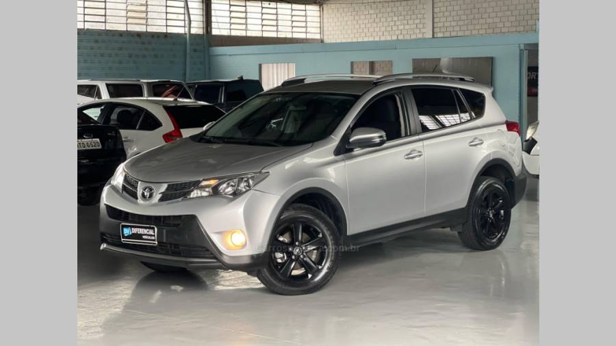 TOYOTA - RAV4 - 2014/2015 - Prata - R$ 91.900,00