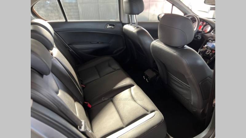 PEUGEOT - 408 - 2016/2017 - Prata - R$ 59.900,00