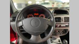 RENAULT - CLIO - 2011/2011 - Vermelha - R$ 24.900,00