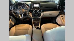 MERCEDES-BENZ - B 200 - 2012/2013 - Preta - R$ 68.900,00