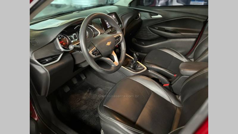CHEVROLET - ONIX - 2020/2020 - Vermelha - R$ 66.900,00