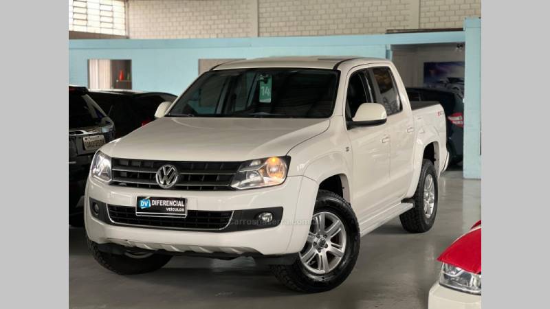 VOLKSWAGEN - AMAROK - 2013/2014 - Branca - R$ 95.900,00