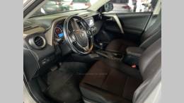 TOYOTA - RAV4 - 2014/2015 - Prata - R$ 91.900,00