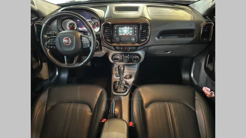 FIAT - TORO - 2017/2018 - Preta - R$ 102.900,00