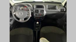 RENAULT - CLIO - 2013/2014 - Prata - R$ 29.900,00