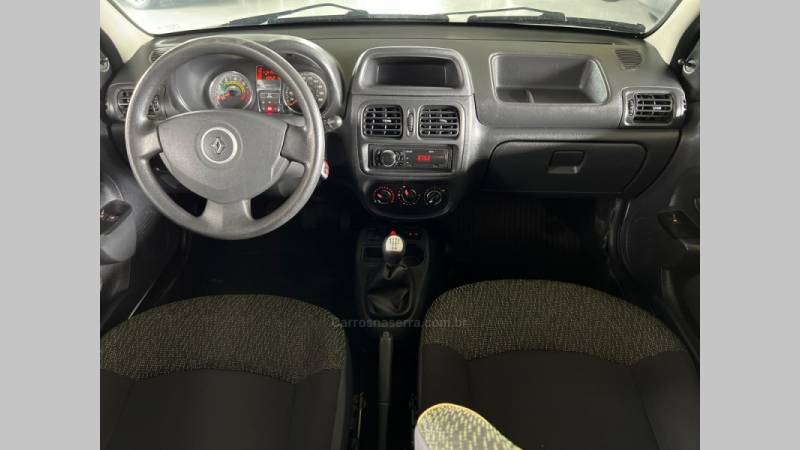 RENAULT - CLIO - 2013/2014 - Prata - R$ 29.900,00