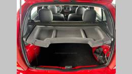 RENAULT - CLIO - 2013/2014 - Vermelha - R$ 27.900,00