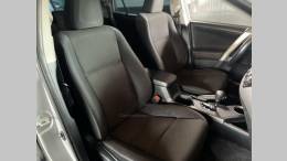 TOYOTA - RAV4 - 2014/2015 - Prata - R$ 91.900,00