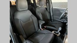 JEEP - RENEGADE - 2015/2016 - Preta - R$ 69.900,00