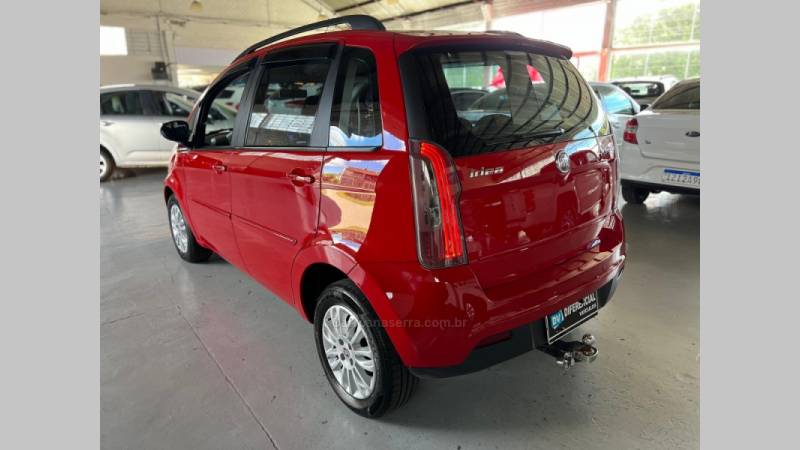 FIAT - IDEA - 2013/2013 - Vermelha - R$ 35.900,00