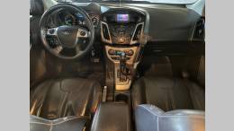 FORD - FOCUS - 2014/2015 - Branca - R$ 53.900,00