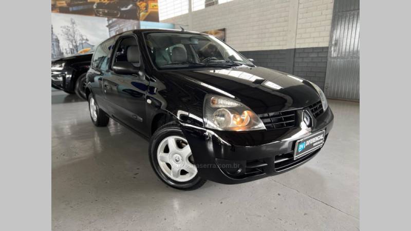 RENAULT - CLIO - 2009/2010 - Preta - R$ 19.900,00