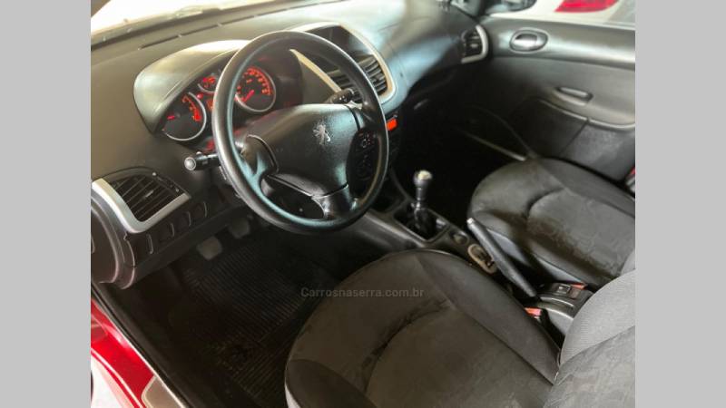 PEUGEOT - 207 - 2011/2011 - Vermelha - R$ 21.900,00