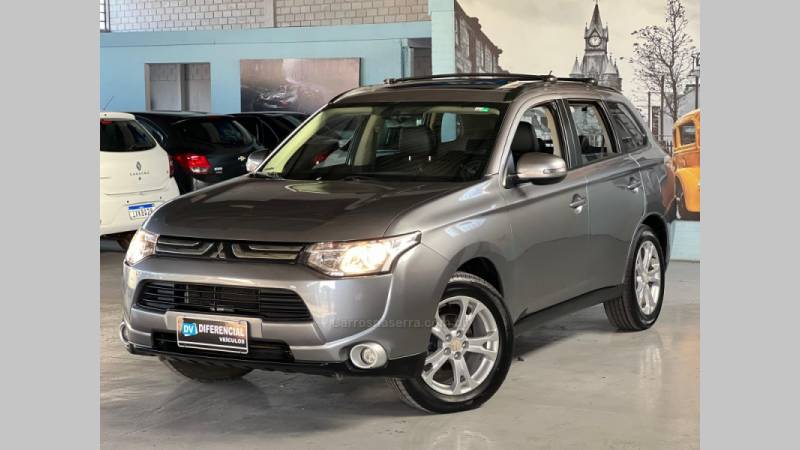 MITSUBISHI - OUTLANDER - 2014/2015 - Cinza - R$ 79.000,00