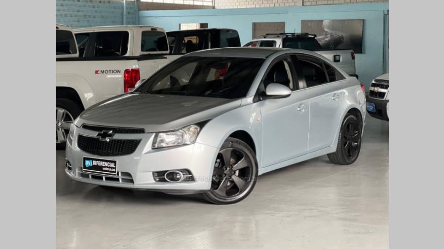 CHEVROLET - CRUZE - 2011/2012 - Prata - R$ 53.900,00