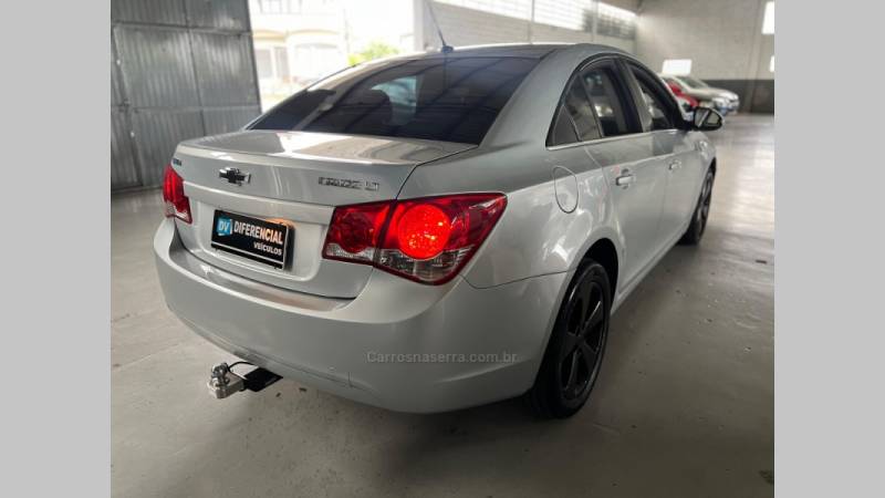 CHEVROLET - CRUZE - 2011/2012 - Prata - R$ 53.900,00