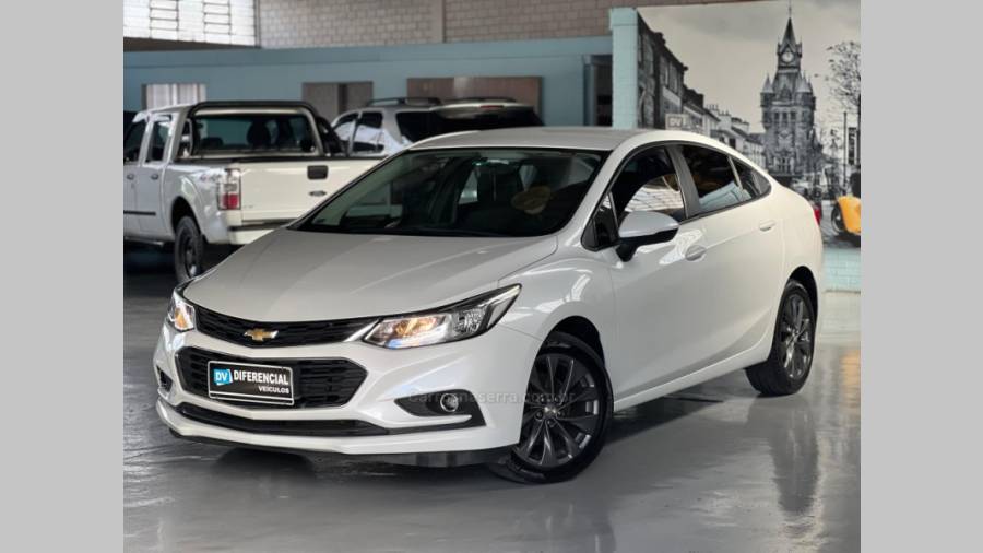 CHEVROLET - CRUZE - 2016/2017 - Branca - R$ 85.900,00