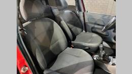 RENAULT - CLIO - 2011/2011 - Vermelha - R$ 24.900,00