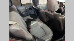 RENAULT - CLIO - 2011/2011 - Vermelha - R$ 24.900,00