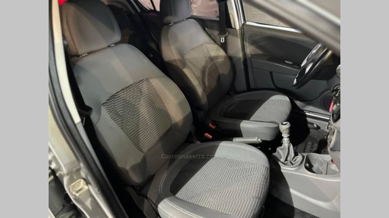 FIAT - PALIO - 2012/2013 - Cinza - R$ 39.900,00