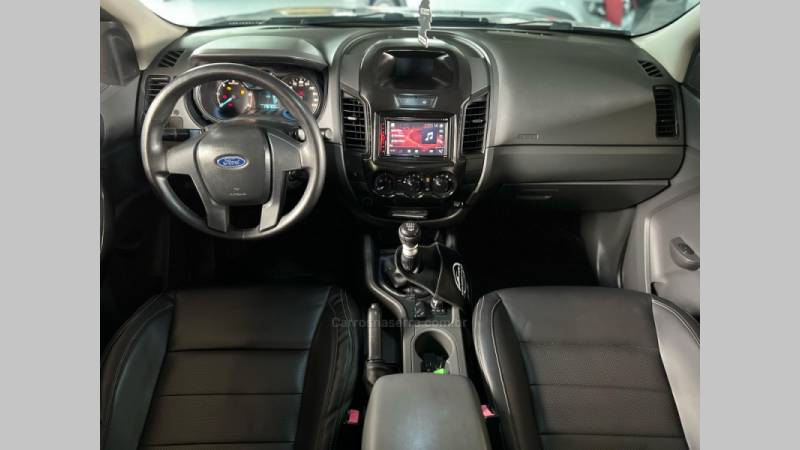 FORD - RANGER - 2014/2015 - Branca - R$ 119.900,00