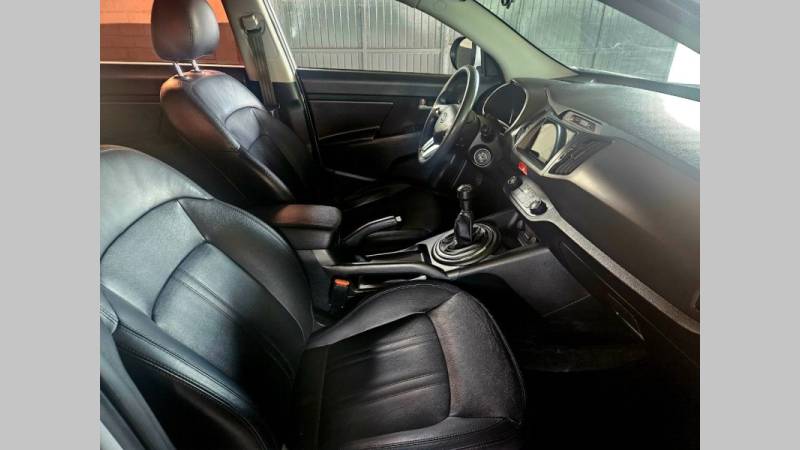 KIA MOTORS - SPORTAGE - 2010/2011 - Prata - R$ 57.900,00