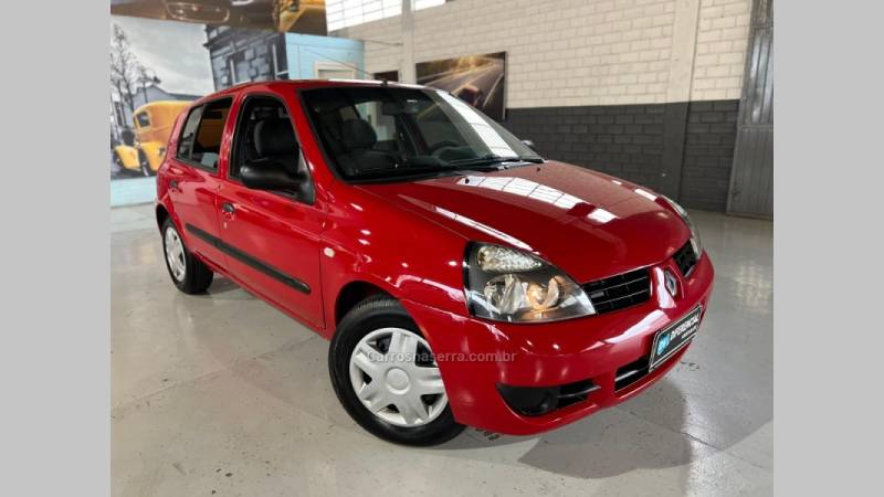 RENAULT - CLIO - 2011/2011 - Vermelha - R$ 24.900,00