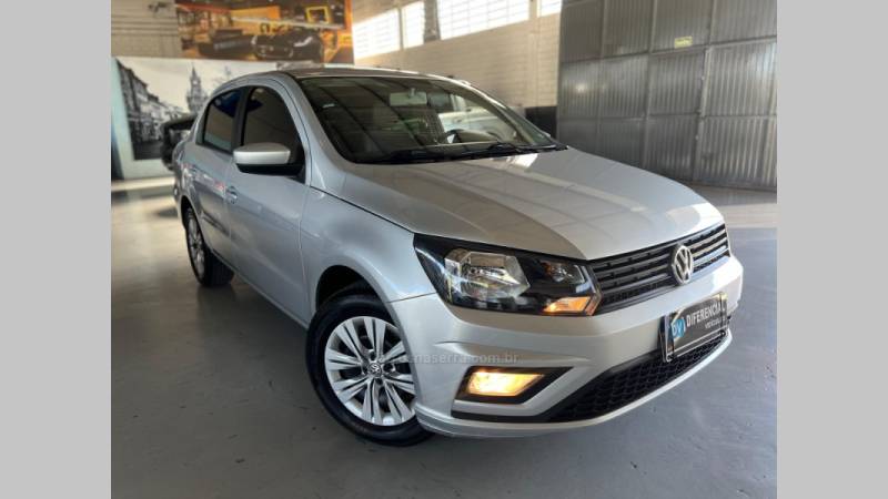 VOLKSWAGEN - VOYAGE - 2021/2022 - Prata - R$ 66.900,00