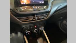 CHEVROLET - ONIX - 2021/2021 - Branca - R$ 78.900,00
