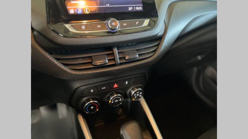 CHEVROLET - ONIX - 2021/2021 - Branca - R$ 78.900,00