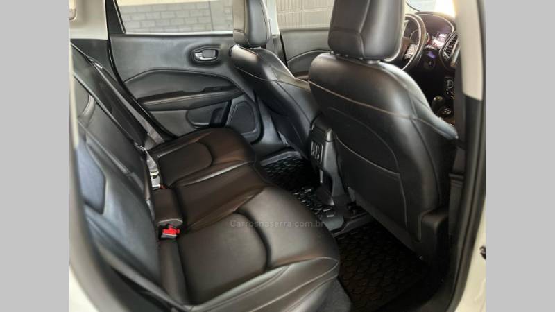 JEEP - COMPASS - 2017/2018 - Branca - R$ 109.900,00