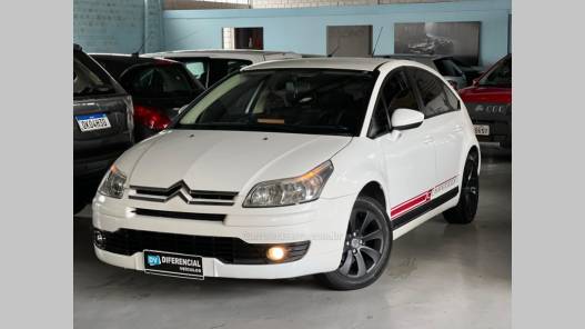 CITROËN - C4 - 2013/2014 - Branca - R$ 38.900,00