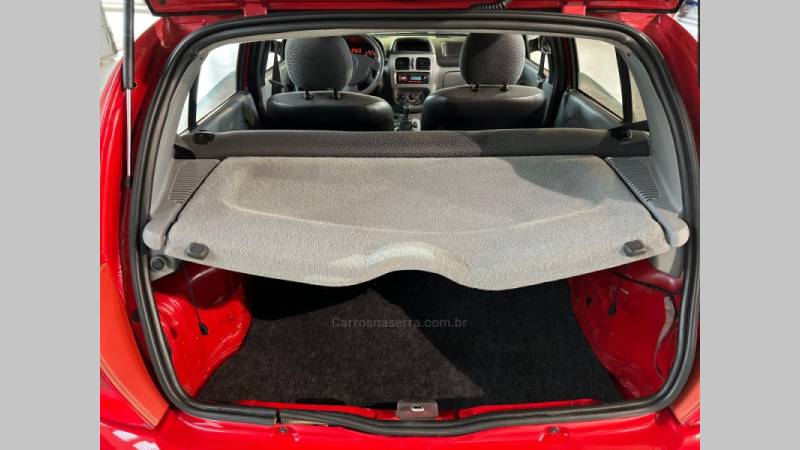 RENAULT - CLIO - 2011/2011 - Vermelha - R$ 24.900,00
