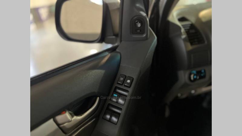 CHEVROLET - S10 - 2012/2013 - Preta - R$ 99.900,00