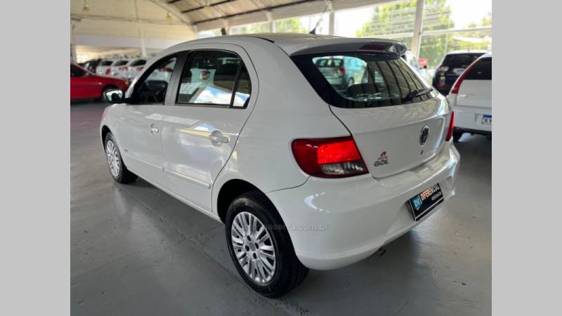 VOLKSWAGEN - GOL - 2011/2012 - Branca - R$ 29.900,00