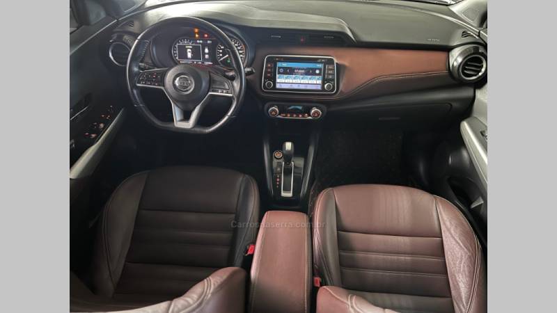 NISSAN - KICKS - 2017/2018 - Branca - R$ 85.900,00