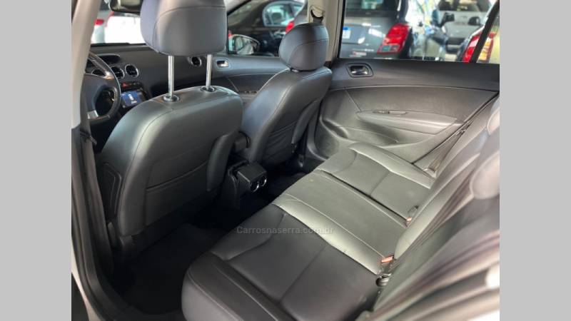 PEUGEOT - 408 - 2016/2017 - Prata - R$ 59.900,00