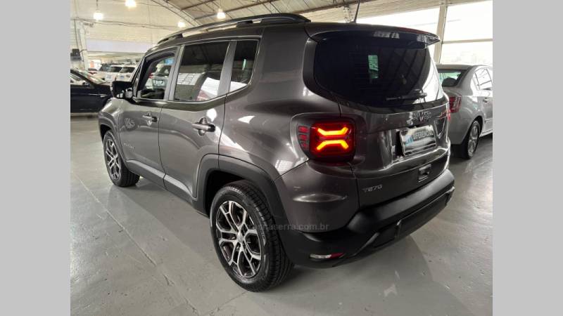 JEEP - RENEGADE - 2022/2023 - Cinza - R$ 115.900,00