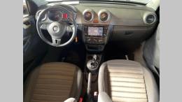 VOLKSWAGEN - VOYAGE - 2013/2014 - Cinza - R$ 45.900,00