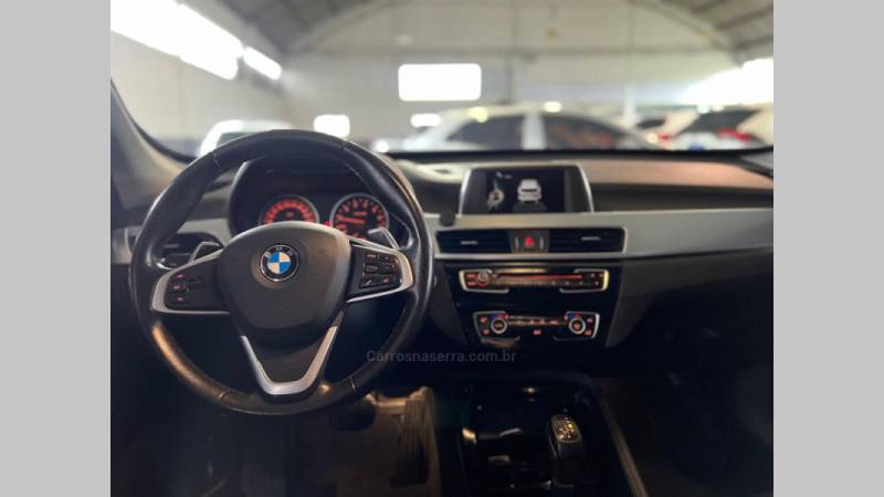 BMW - X1 - 2016/2016 - Branca - R$ 129.900,00