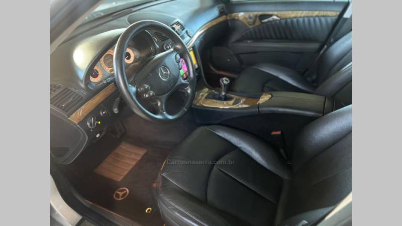 MERCEDES-BENZ - E 350 - 2007/2007 - Prata - R$ 54.900,00