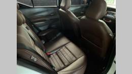 NISSAN - KICKS - 2017/2018 - Branca - R$ 85.900,00