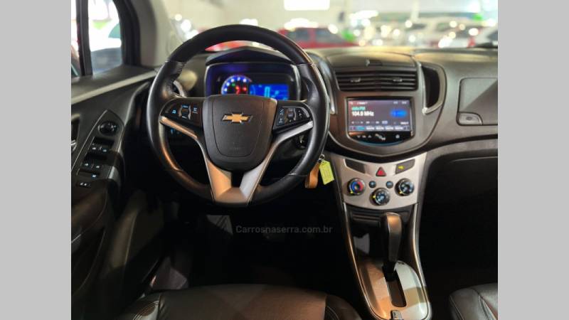 CHEVROLET - TRACKER - 2014/2015 - Cinza - R$ 69.900,00