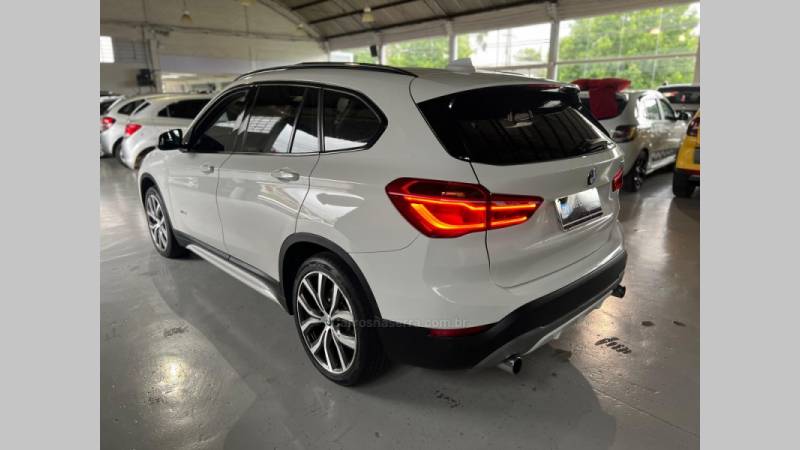 BMW - X1 - 2016/2016 - Branca - R$ 129.900,00