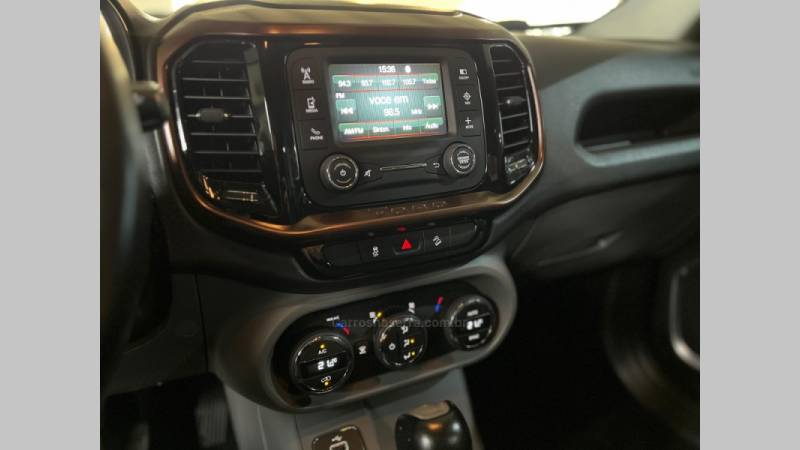 FIAT - TORO - 2017/2018 - Preta - R$ 104.900,00