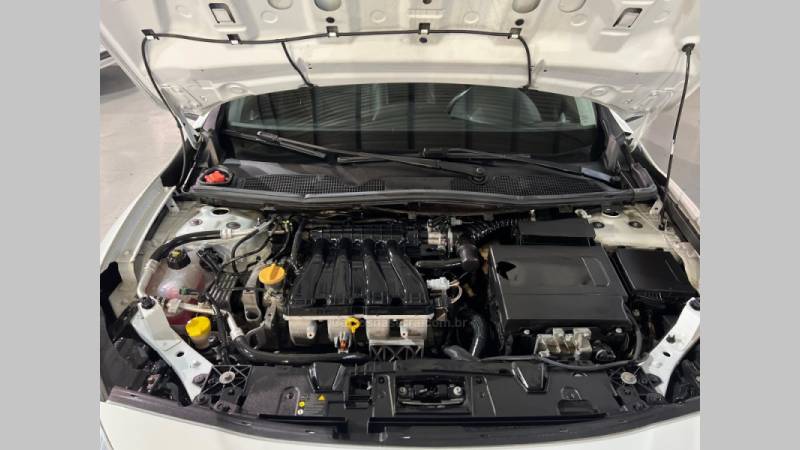 RENAULT - FLUENCE - 2013/2014 - Branca - R$ 44.900,00
